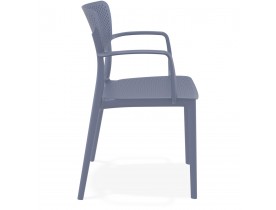 Chaise perforée avec accoudoirs 'TORINA' en matière plastique gris foncé
