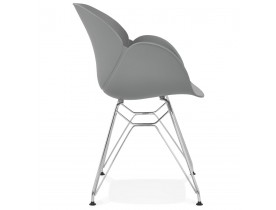 Chaise moderne 'UNAMI' grise en matière plastique avec pieds en métal chromé