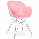 Chaise moderne 'UNAMI' rose en matière plastique avec pieds en métal chromé