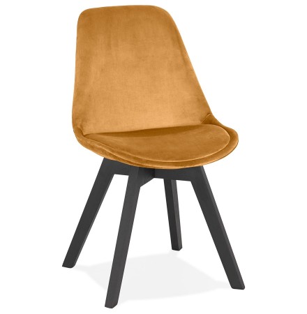 Chaise en velours moutarde 'JOE' avec structure en bois noir
