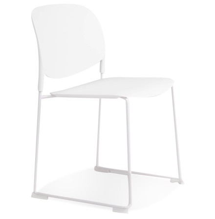 Chaise 'PILA' blanche avec assise plastique et structure métal
