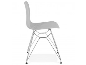Chaise design 'GAUDY' grise avec pied en métal chromé
