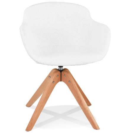 Scandinavische stoel met armleuningen 'DESMA' van witte boucléstof en natuurlijk hout
