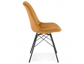Design stoel 'ZAZY' van mosterde fluweel met zwarte metalen poten