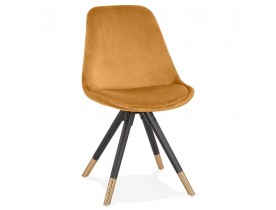 Design stoel 'HAMILTON' in mosterd fluweel en poten in zwart hout