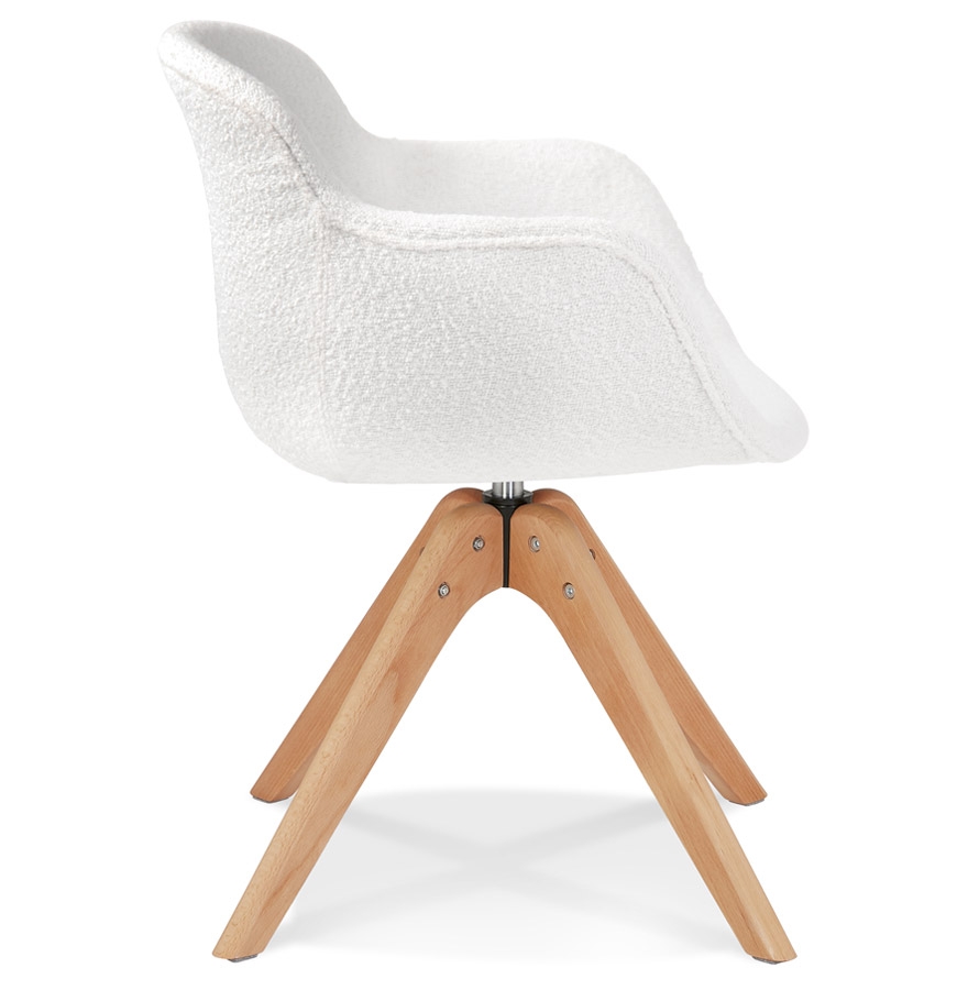 Chaise à accoudoirs style scandinave 'DESMA' en tissu bouclé blanc et bois naturel vue3