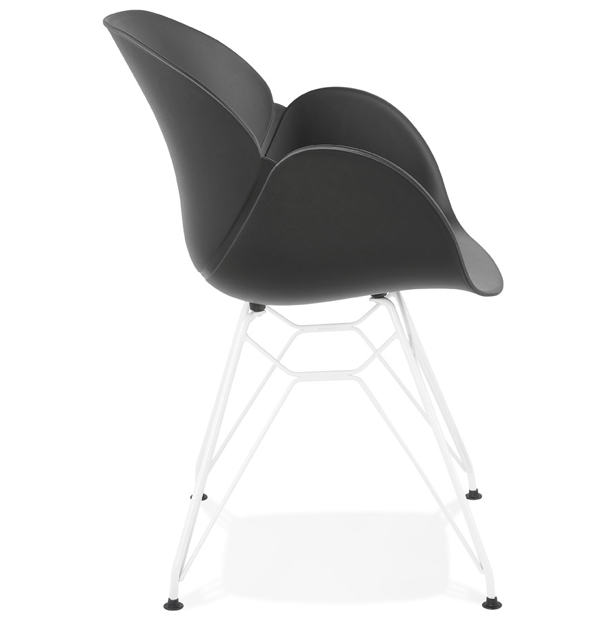 Chaise moderne 'FIDJI' noire avec pieds en métal blanc vue3