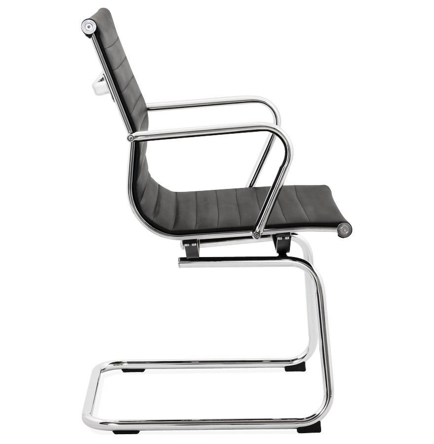 Chaise de bureau design 'GIGA' en matière synthétique noire vue3