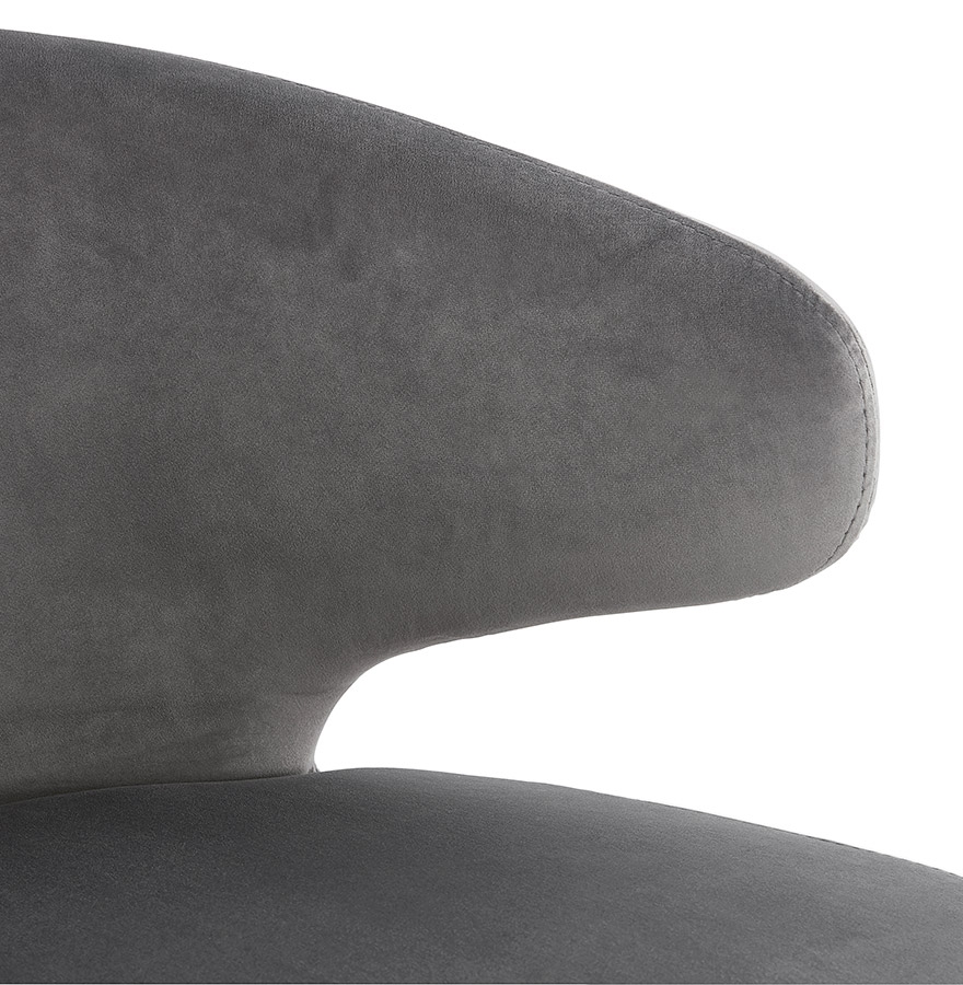 Fauteuil lounge vintage 'LUXY' en velours gris et pieds en bois finition naturelle vue3