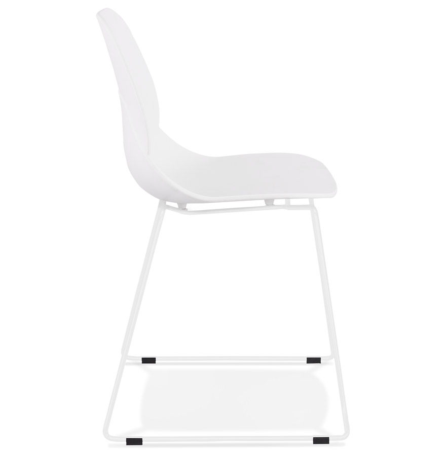 Chaise design 'NUMERIK' blanche avec pieds en métal blanc vue3