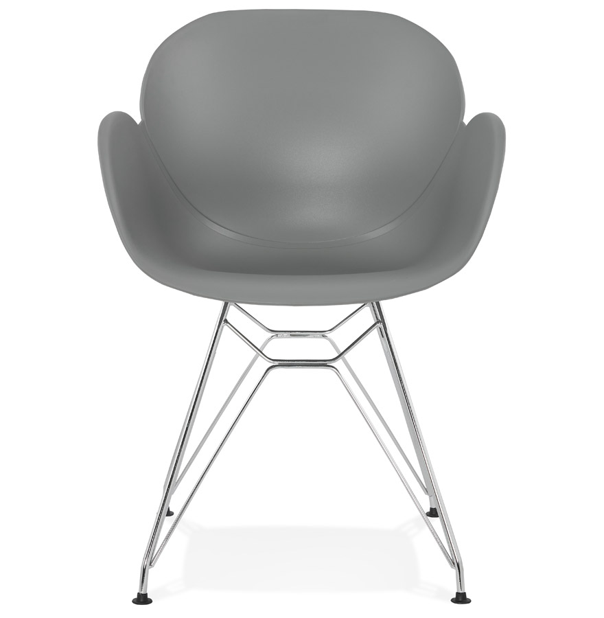 Chaise moderne ´UNAMI´ grise en matière plastique avec pieds en métal chromé