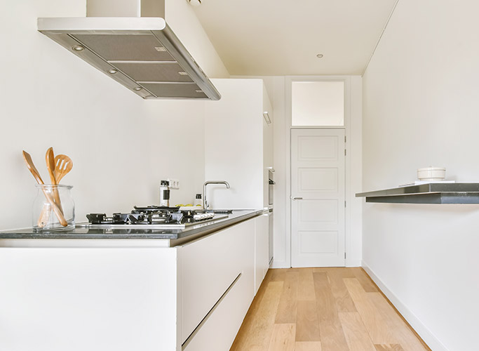 Une mini cuisine en couloir - Alterego Design